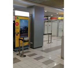 Totemi - Brendiranje Uređaja – Aerodrom Nikola Tesla - Dolasci (od pokretnih stepenica) NG